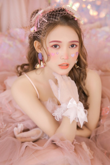 漂亮少妇私密SPA高潮被偷拍